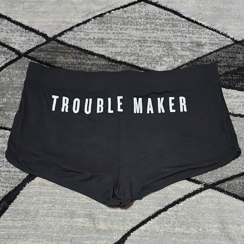 VS PINK 2014 I ONLY SLEEP IN PINK TROUBLE MAKER BLACK LOUNGE SHORTS